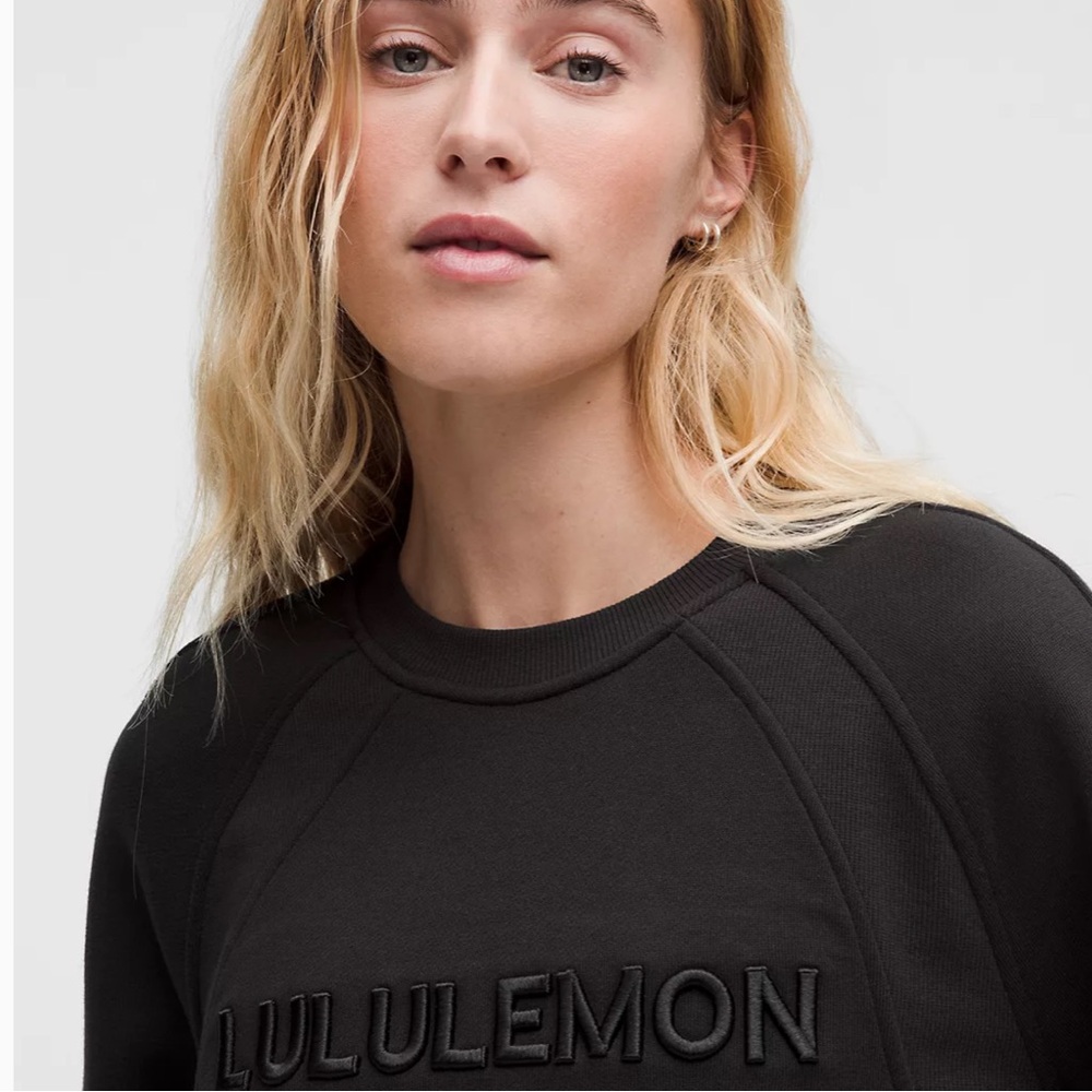 lululemon athletica Women's Black Sweatshirt - Picture 4 of 7